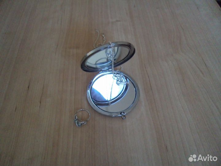 Карманное зеркальце handmade с гравюрой тигр