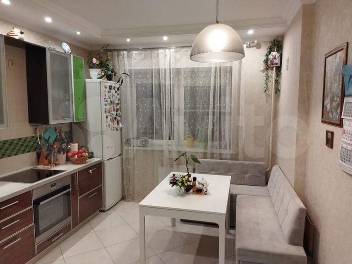 2-к. квартира, 68,5 м², 6/10 эт.