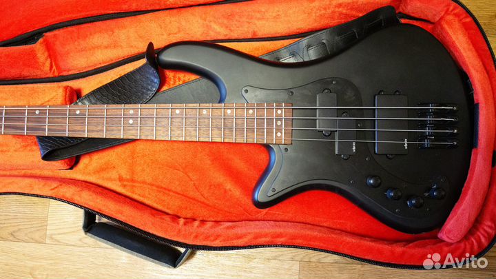 Леворукий бас Schecter stiletto stealth-4