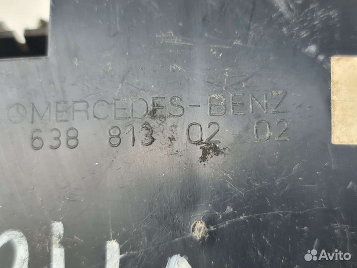 Пепельница передняя Mercedes W638