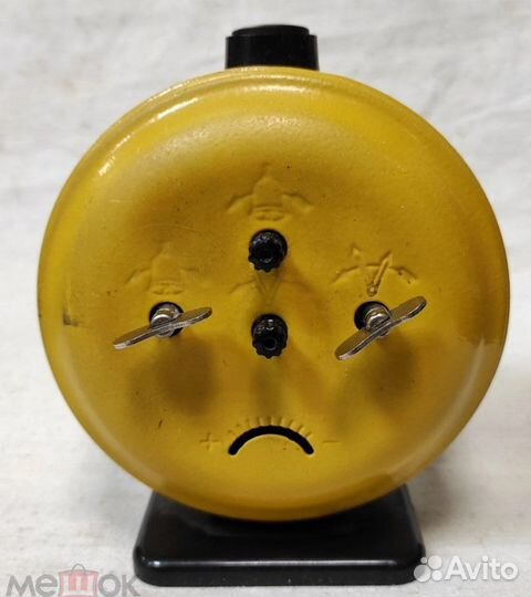 Настольные часы. Будильник 