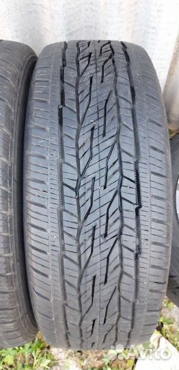 Continental ContiCrossContact LX2 215/50 R17