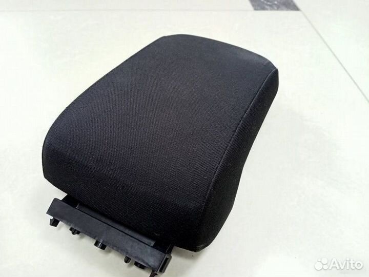 Подлокотник Mitsubishi Lancer 10 4B10 2008