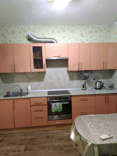 2-к. квартира, 37 м², 1/6 эт.