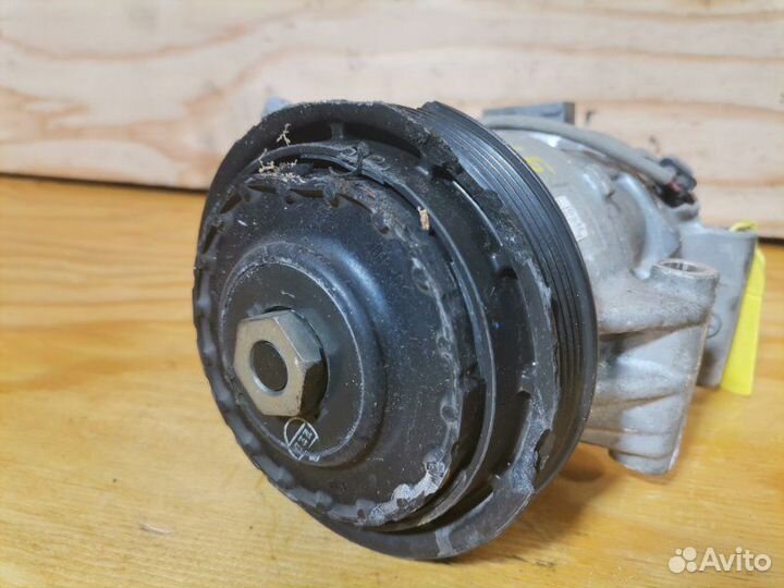 Компрессор кондиционера Toyota Spade NCP141 1nzfe