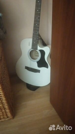Акустическая гитара elitaro