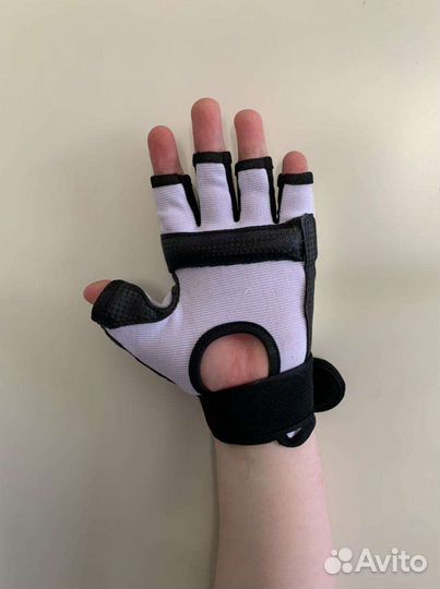 Перчатки для каратэ киокушинкай, и др единоборств