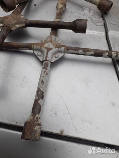 Баллонный ключ волга