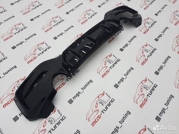 Диффузор BMW 1 F20 M-Performance 1x1 черный глянец