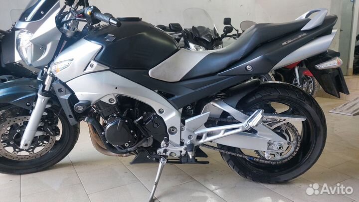 Suzuki GSR 600 2006г