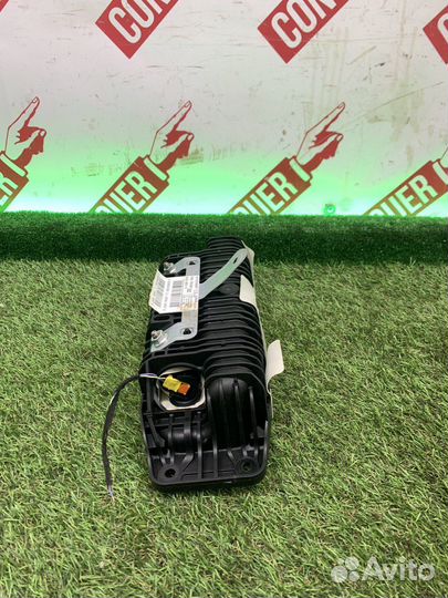 Подушка безопасности колена пассажира Mercedes W22