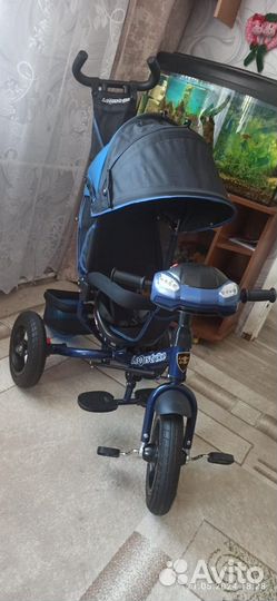 Детский велосипед с ручкой