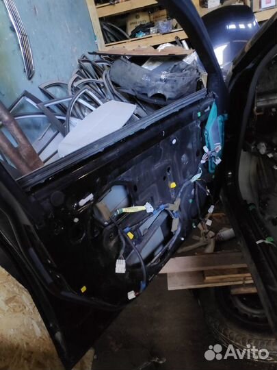 Дверь Lexus LS600HL