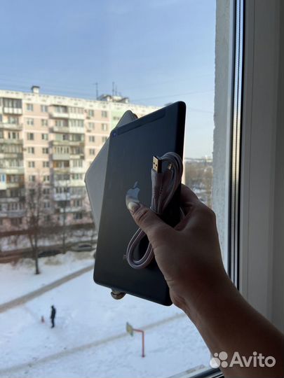 iPad mini 64гб