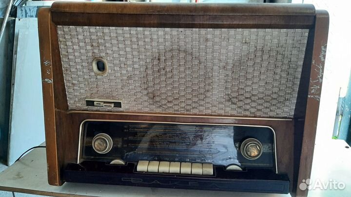 Ламповая радиола Факел