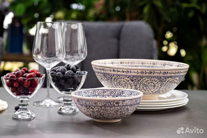 Обеденный стол