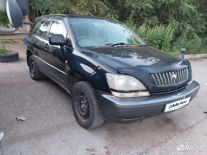 Toyota Harrier 2.2 AT, 1998, 301 000 км