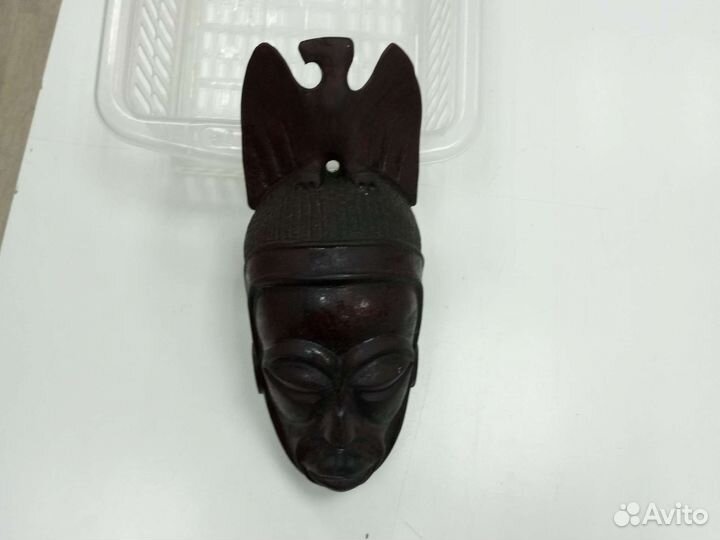 Маска декоративная