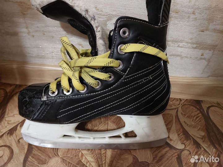 Хоккейные коньки bauer nexus