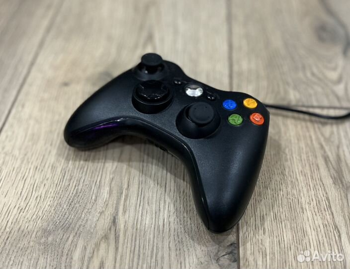 X box 360. Kinnect, 2 геймпада, игры