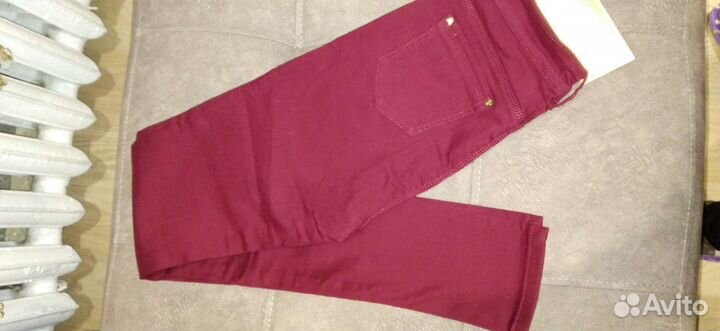 Джинсы новые