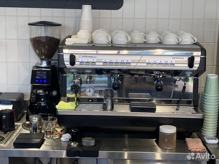 Simonelli Кофемашина с кофемолкой в аренду