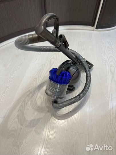 Пылесос с контейнером для пыли Dyson DC41C Allergy