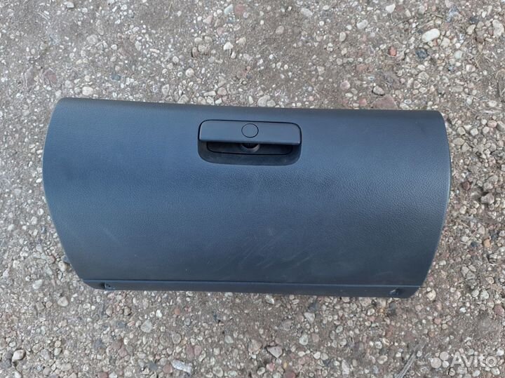 Бардачок Шкода Октавия А4 Тур