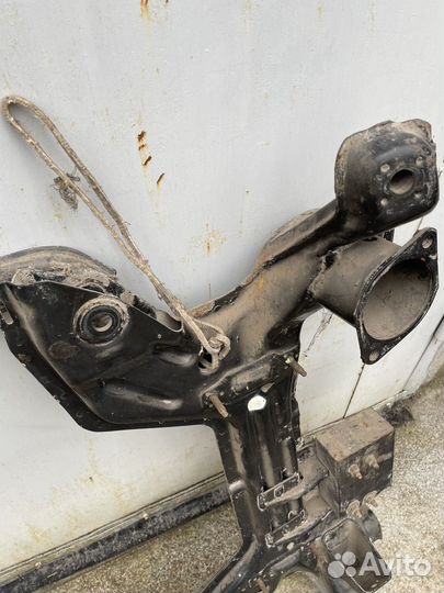 Балка передняя на passat b3