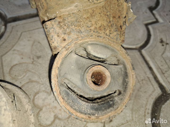 Chery kimo A1 подушка двигателя МКПП