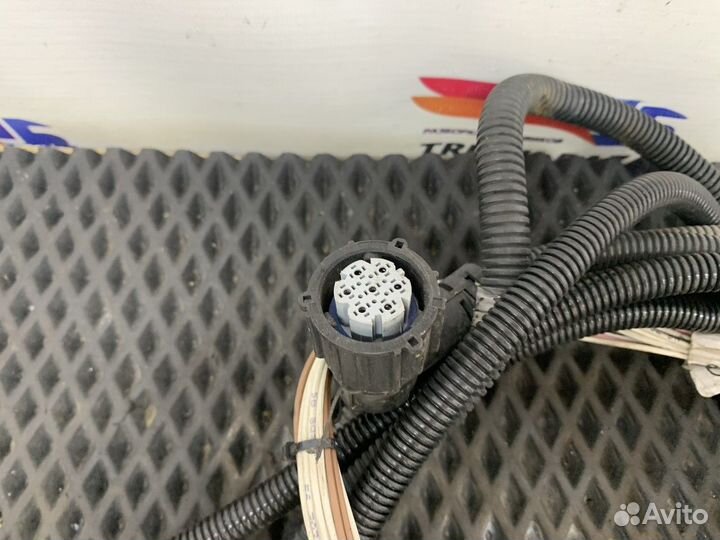 Проводка фары левой Man TGA