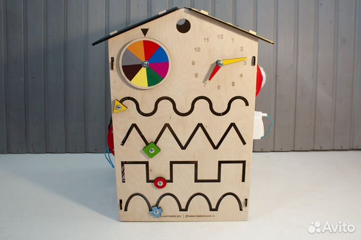 Бизиборд дом