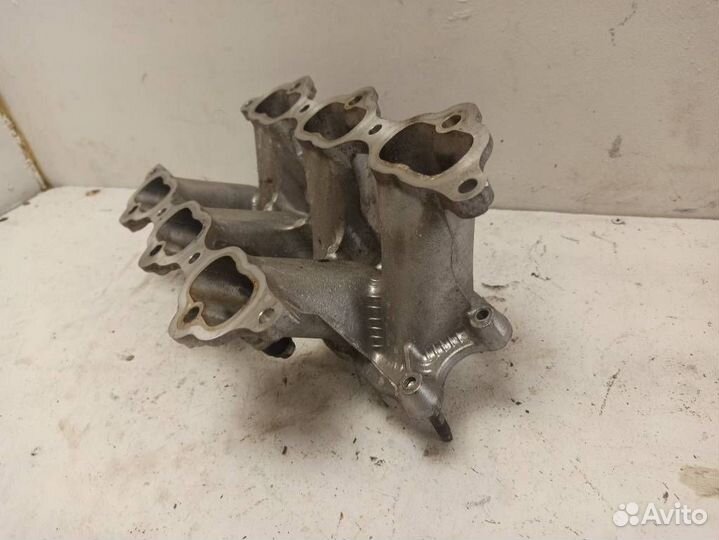 Впускной коллектор 1711131230