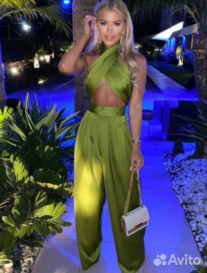 Атласный комбинезон