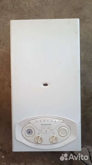 Газовая колонка ariston