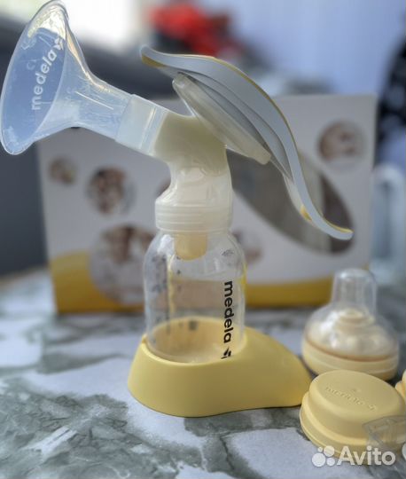 Молокоотсос medela ручной