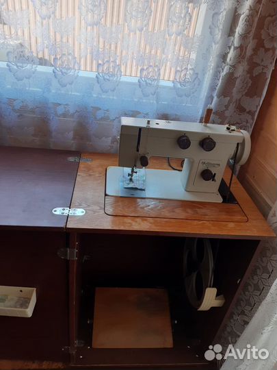 Швейная машина