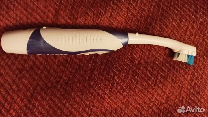 Электрическая зубная щетка (на детали)