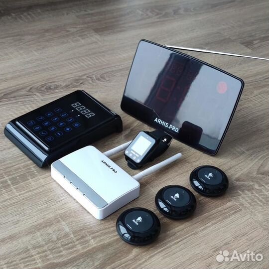 Кнопка вызова персонала, часы, табло, пуль, репите