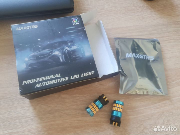 Лампочки LED PW24W жёлтые