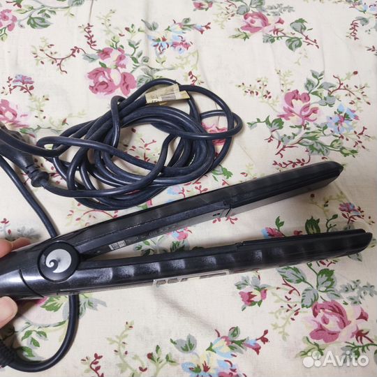 Утюжок для волос на детали