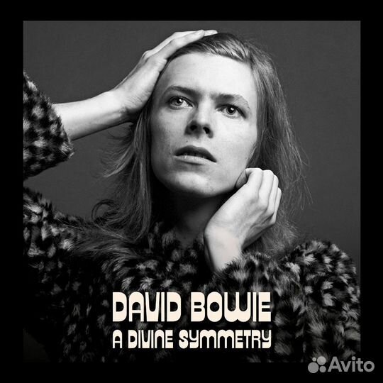 Виниловая пластинка David Bowie - A Divine Symmetr