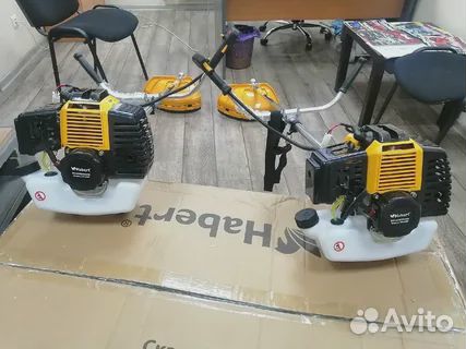 Бензиновый триммер 4.9 л.с. Новый Гарантия