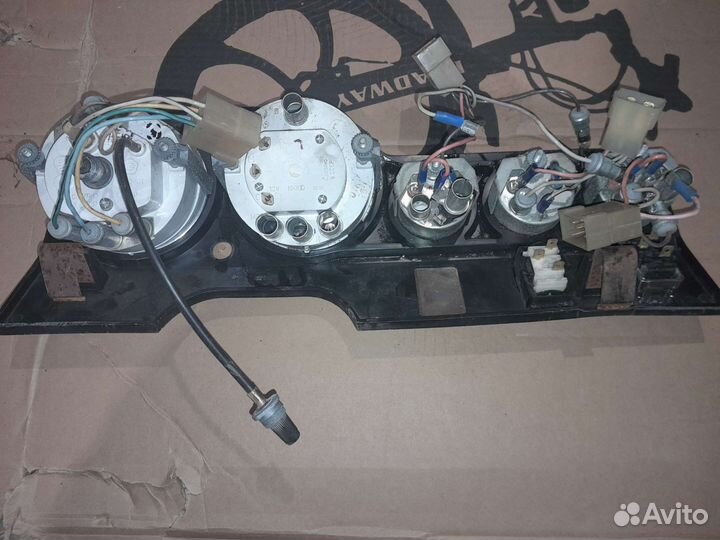 Панель приборов