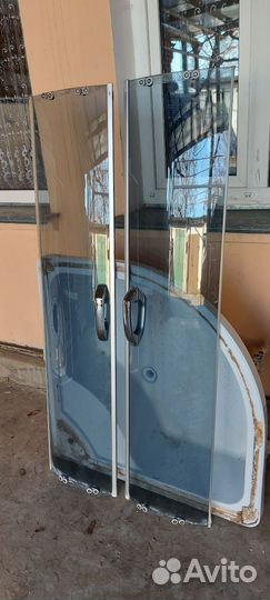 Стекло на душевую кабину 9090