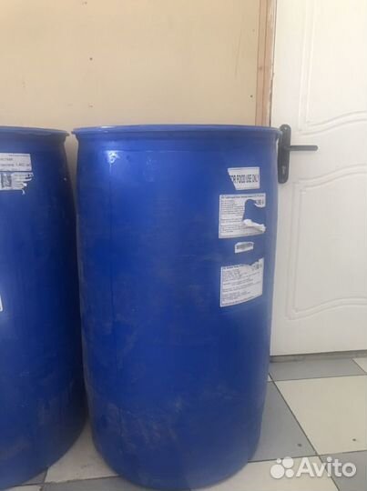 Бочка пластиковая 270 килограмм из под сарбидола