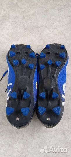 Футбольные бутсы