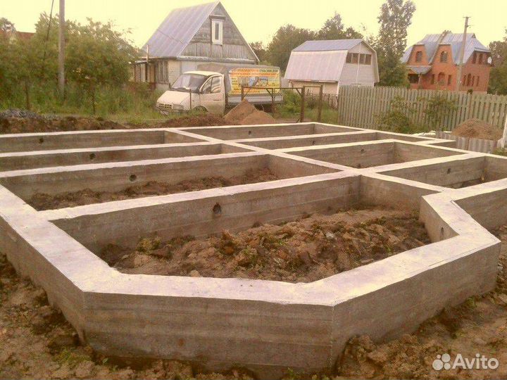 Бригада строителей