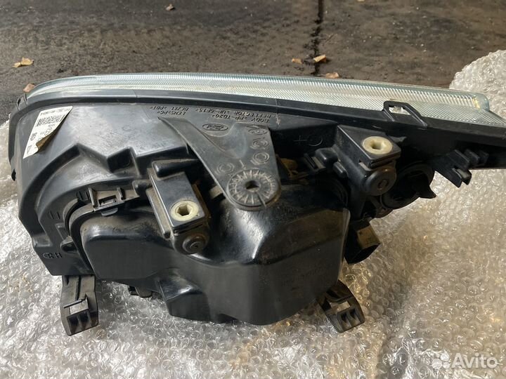 Фары передние на Ford focus 2