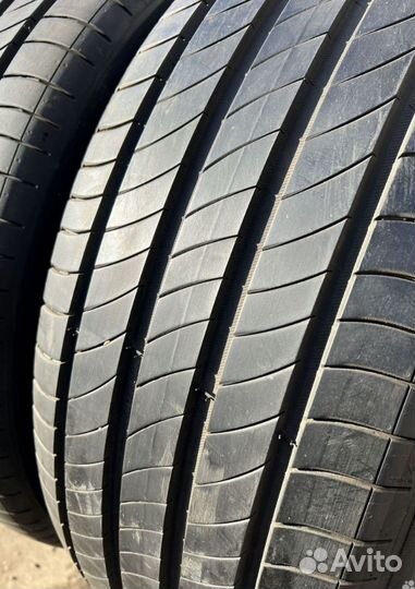 Michelin Primacy 4 235/50 R19